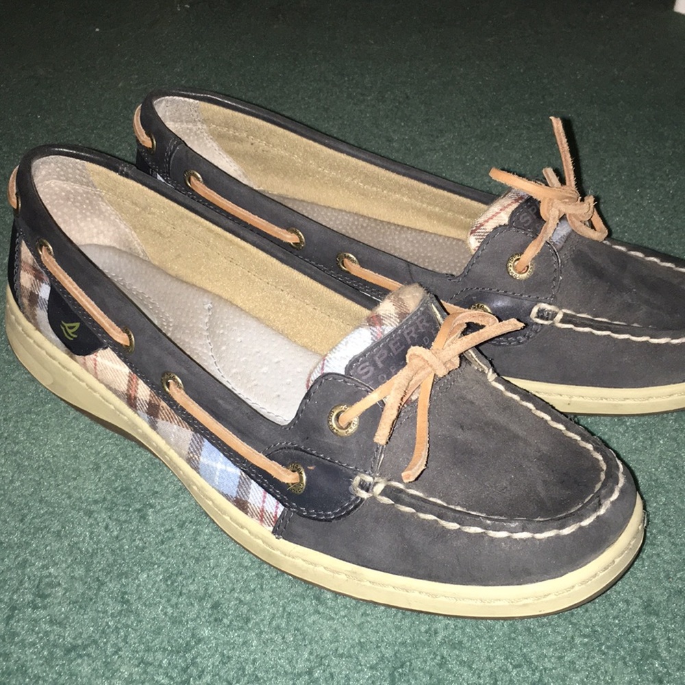 WORN Sperrys